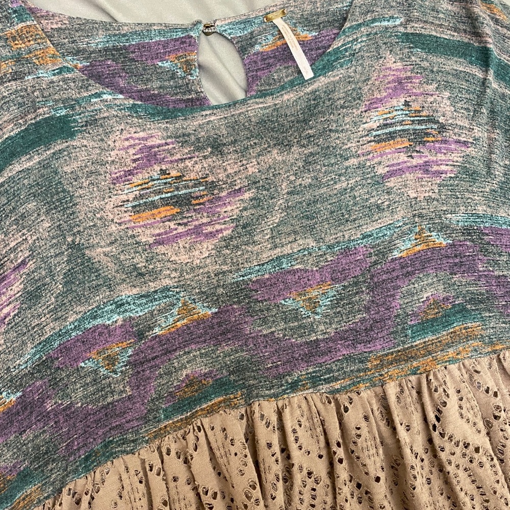 EUC Free People Lilac Aztec Eyelet Lace Hem Tunic Top, Size Small